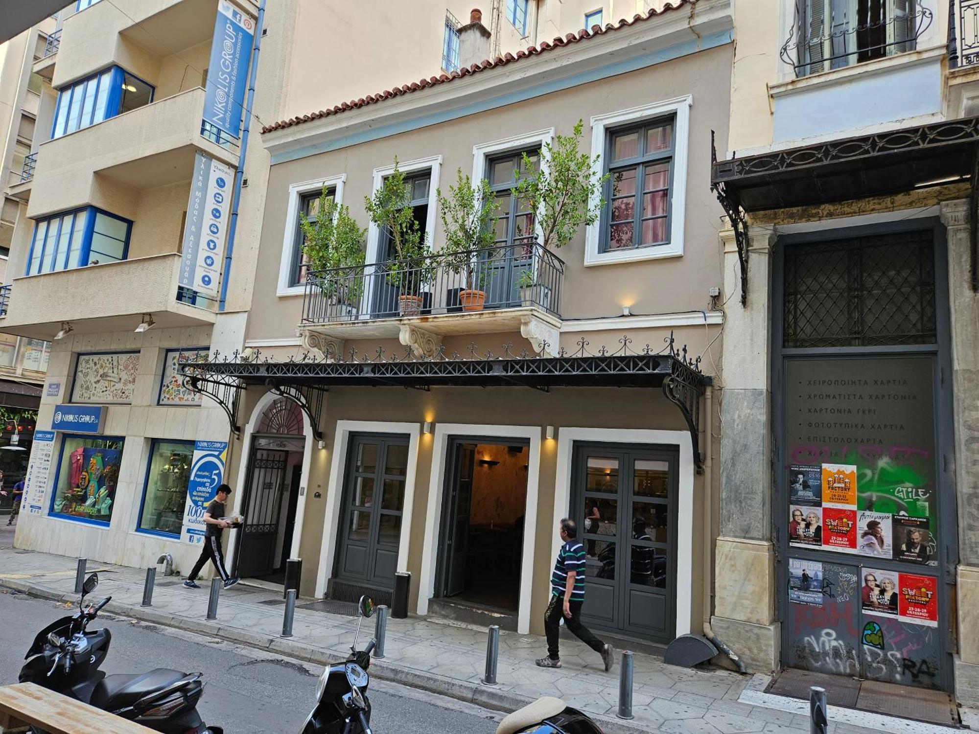 The Vault Athens Hotel Bagian luar foto